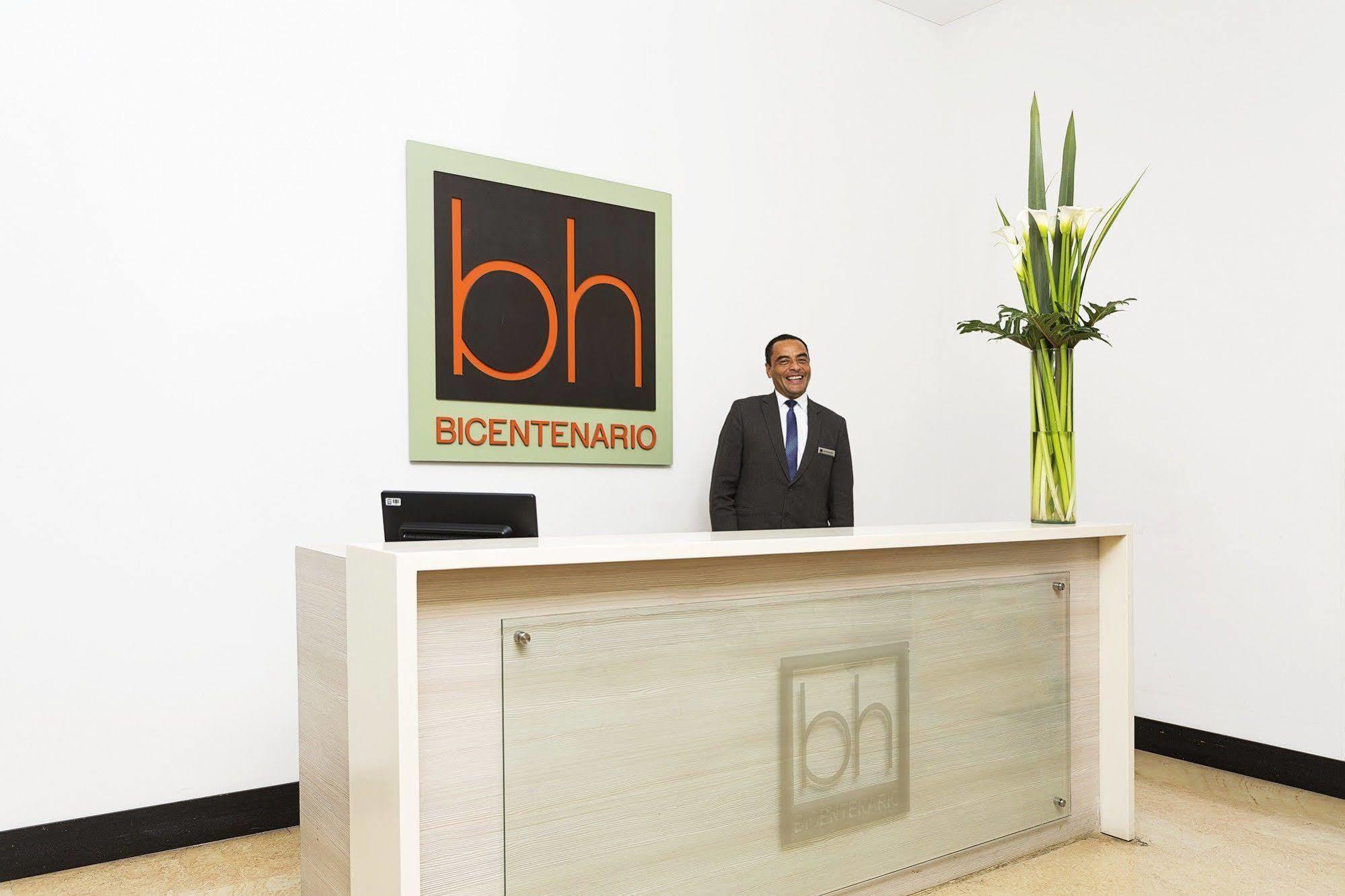 Hotel Bh Bicentenario Богота Экстерьер фото